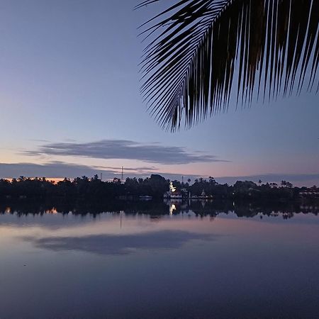 Villa River View 알루스가마 외부 사진